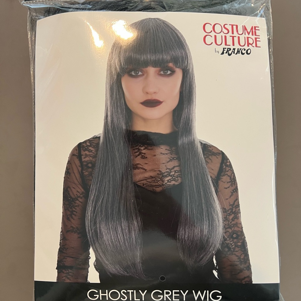 Ghostly Grey Wig